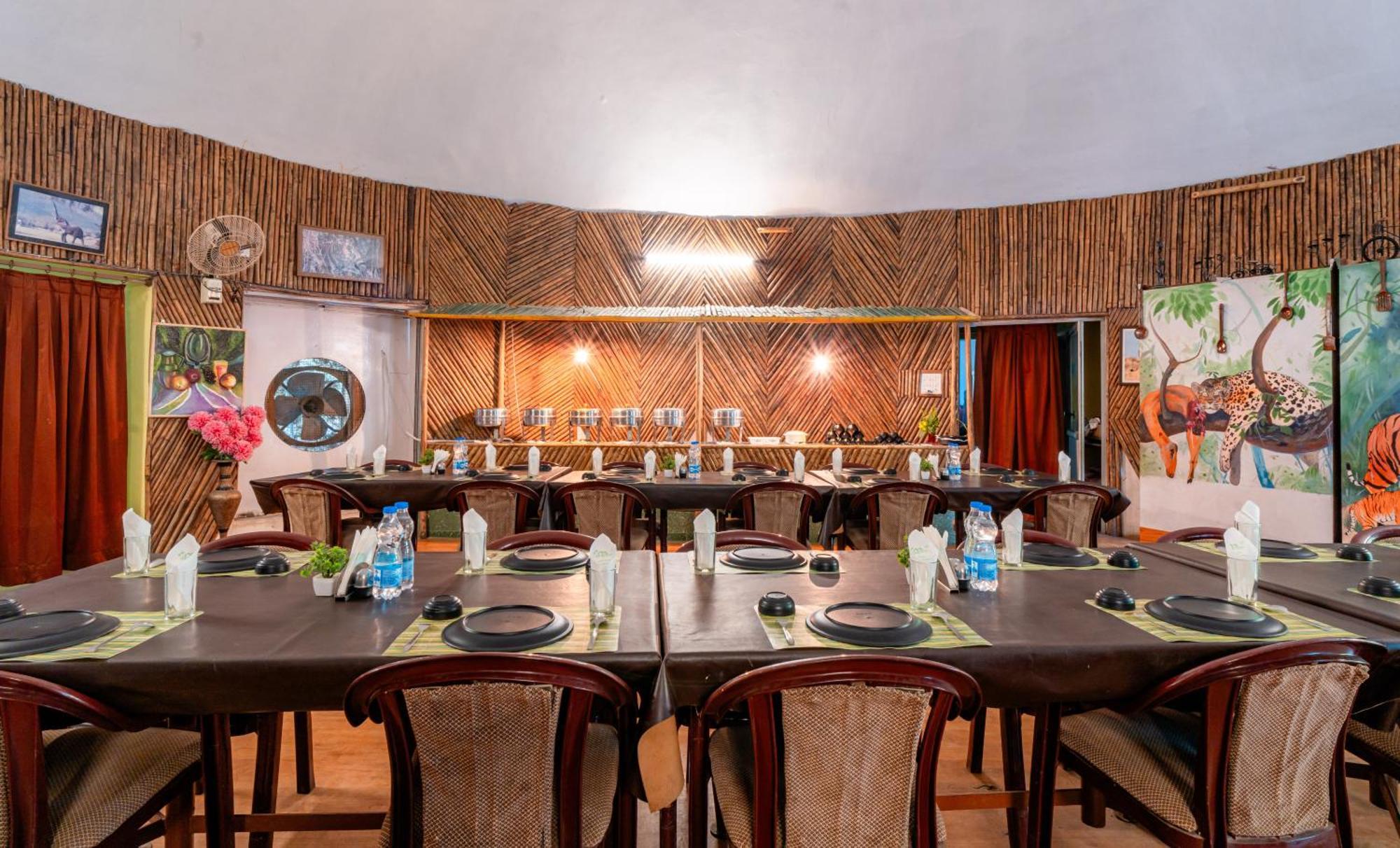 Treebo Premium Mowgli'S Den, Pench Hotel Khawasa Bagian luar foto