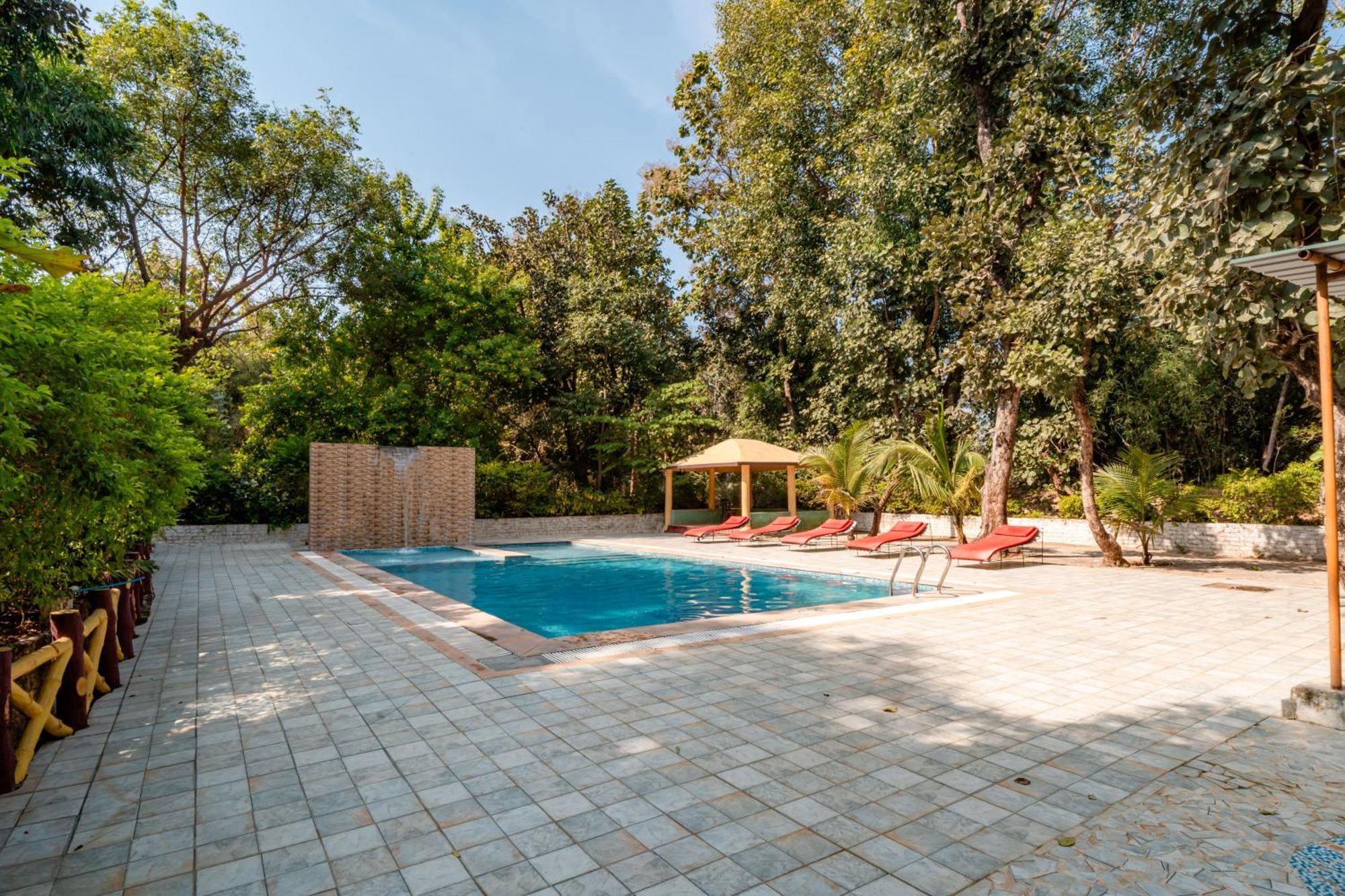 Treebo Premium Mowgli'S Den, Pench Hotel Khawasa Bagian luar foto