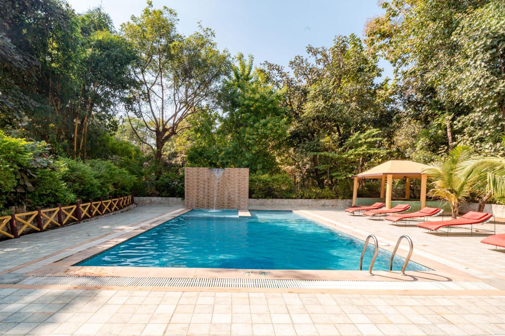 Treebo Premium Mowgli'S Den, Pench Hotel Khawasa Bagian luar foto