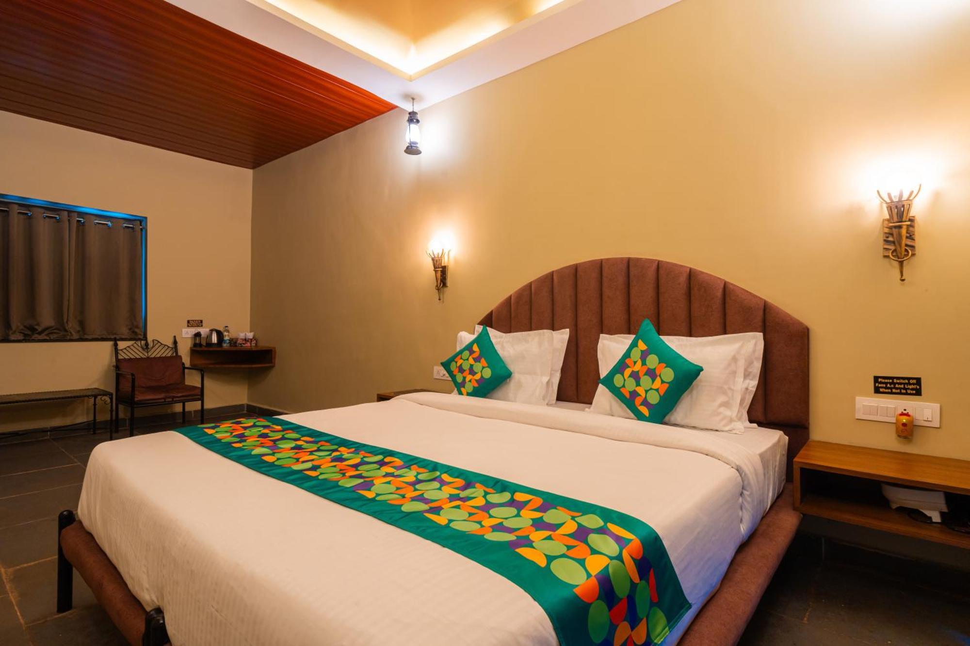 Treebo Premium Mowgli'S Den, Pench Hotel Khawasa Bagian luar foto
