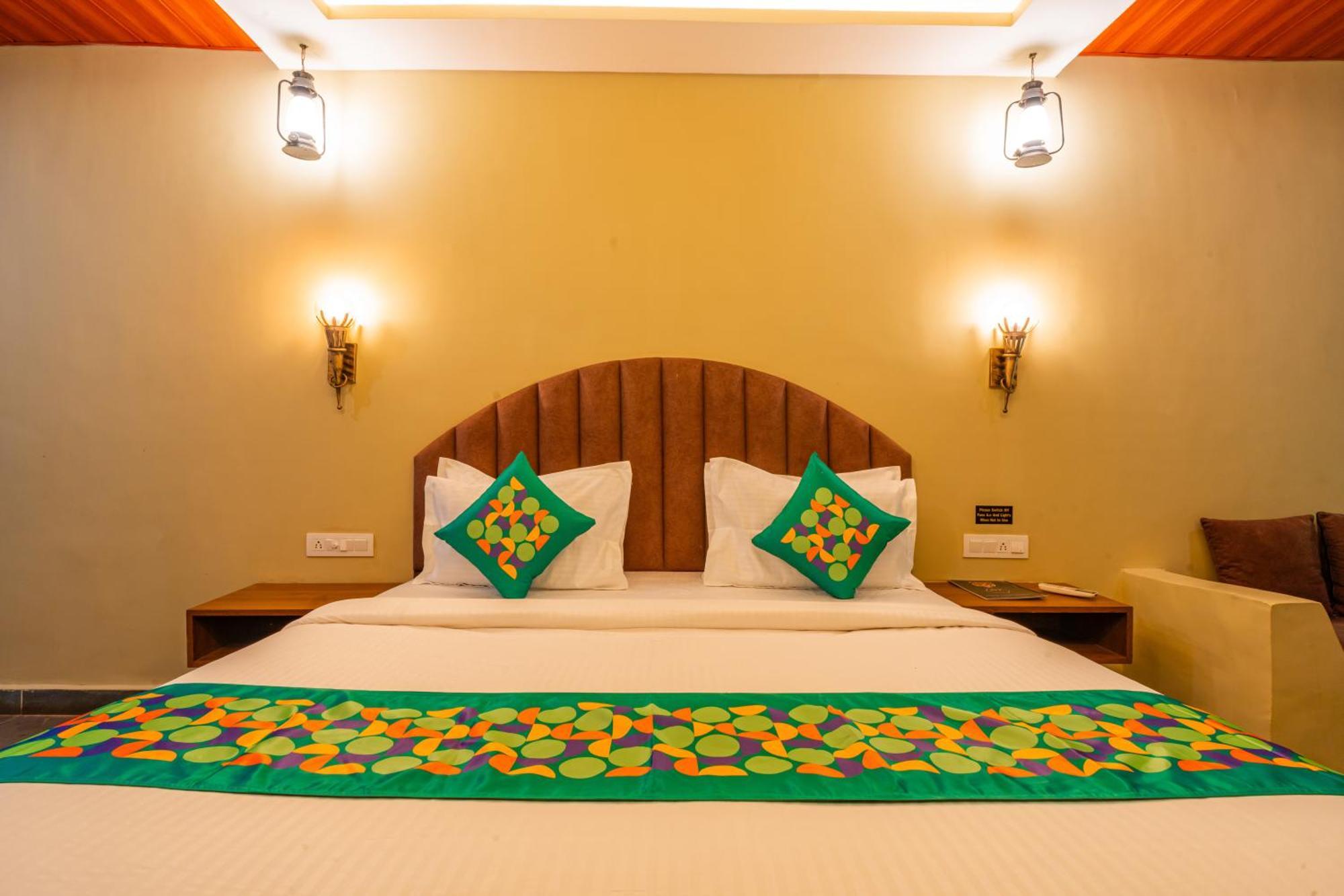 Treebo Premium Mowgli'S Den, Pench Hotel Khawasa Bagian luar foto